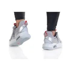 Nike Boty šedé 35.5 EU Jordan MA2 GS