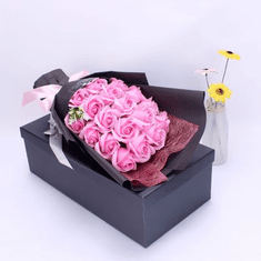 Medvídárek růžový puget z mýdlových růží v dárkovém boxu
