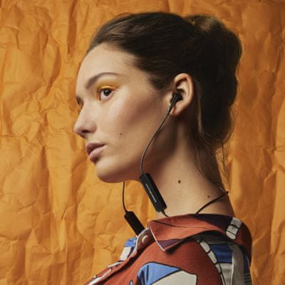  modern in-ear fejhallgató energy sistem Bluetooth technológia kábel a nyak körül tartós 8 h per töltés kristálytiszta hangzás hangzás 