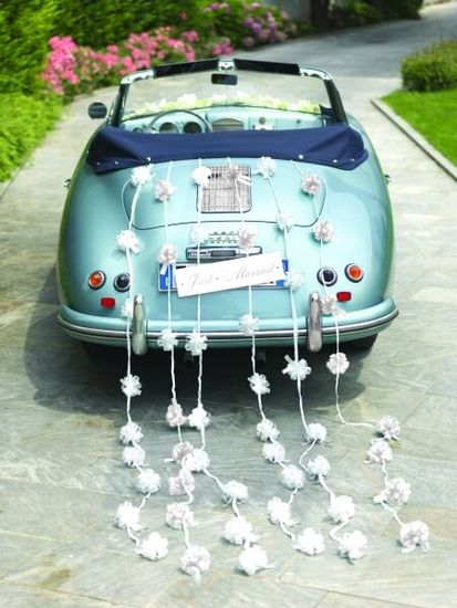 Santex Girlandy s rozetami na svatební auto bílá 10ks 300cm