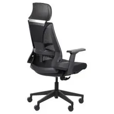 STEMA Otočná ergonomická kancelářská židle OLTON H pro domácnost i kancelář. Má nylonovou základnu, zdvih třídy 4, měkká kolečka, opěrku hlavy a nastavitelnou bederní opěrku. Černá barva.