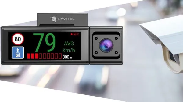  navitel rc3 pro autós kamera full hd felbontás belső hátsó és elülső kamera parkolási mód vezérlés mobilalkalmazással wifi kártya olvasó gsensor 