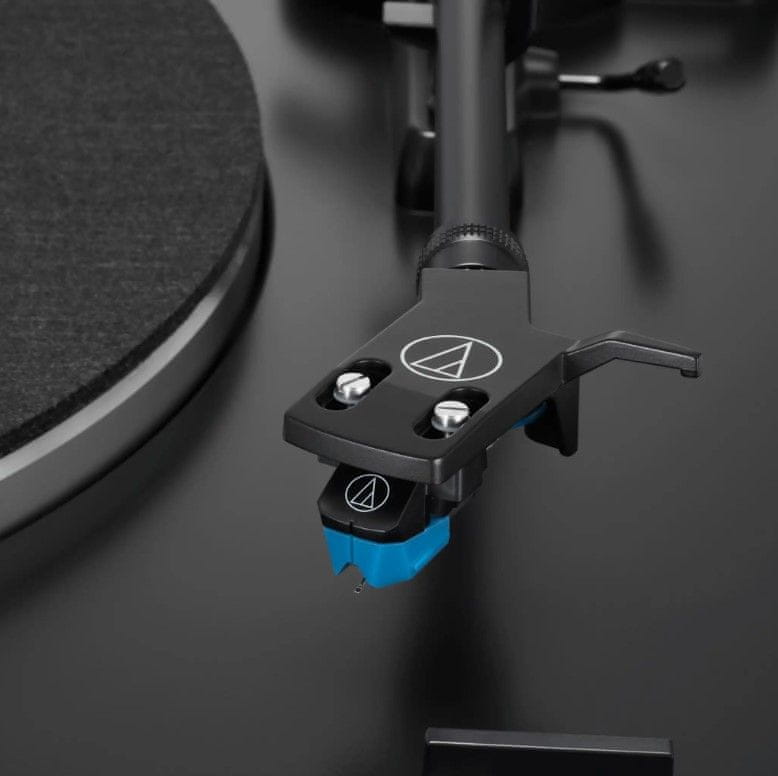  Gramofón audiotechnica atlp3xbt Bluetooth technológia plne automatický dve rýchlosti prehrávania dosiek analógový výstup protiprachový kryt 