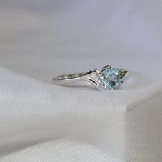 Klenoty Amber Luxusní stříbrný prsten topaz Magic Velikost: 52