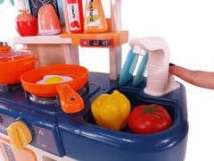 Dětská kuchyňka s lednicí a plynovým sporákem 169