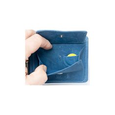 FLW Modrá peněženka z měkké kůže s ochranou dat na kartách (RFID)