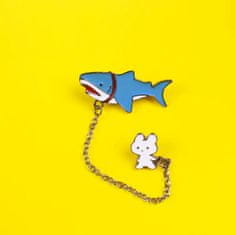 Pinets® Ozdobný špendlík bílý medvídek držící žraloka na řetízku
