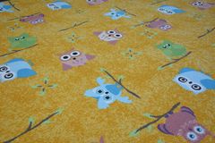 Dywany Lusczów Dětský kusový koberec LITTLE OWL žlutý, velikost 100x500