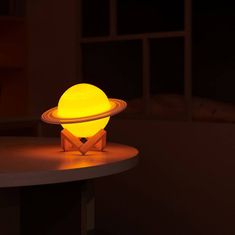 Dali Noční lampa ve tvaru Saturn - Moonlamp