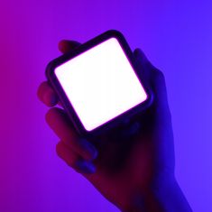 LED lampa s ovládáním barev / Ulanzi VL49 RGB