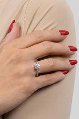 Brilio Silver Okouzlující stříbrný prsten se zirkony RI054W (Obvod 52 mm)