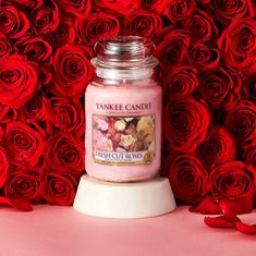 Yankee Candle vonná svíčka Classic ve skle velká Fresh Cut Roses 623 g