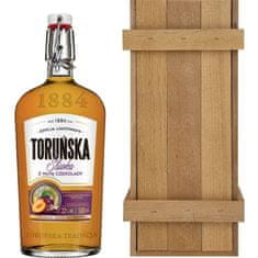 Toruńskie Wódki Švestkový likér 0,5 l v dřevěném boxu | Tradycyjny Trunek Gatunkowy Toruńska Śliwka z nutą czekolady | 500 ml | 32 % alkoholu