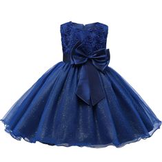 Northix Večerní šaty s mašlí a květinami – modré (130) 