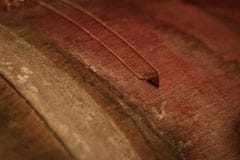BeWooden Dámský náhrdelník s dřevěným detailem z vinného sudu Red Wine Necklace