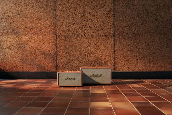  Marshall Stanmore III bluetooth zvočnik 10 metrov 5.2 aux in vhod odličen zvok retro dizajn nadzorna plošča mobilne aplikacije 