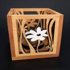 Dřevěný svícen krychle s motivem motýlů a květu, barevný, masivní dřevo, 10x10x10 cm