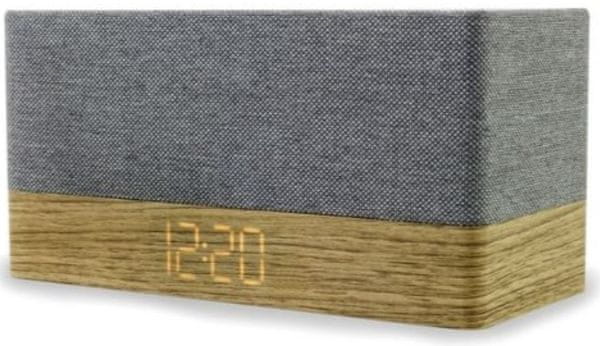  moderní radiobudík Soundmaster UR620 aux in usb port pro nabíjení bluetooth záložní baterie sleep snooze duální alarm buzení 