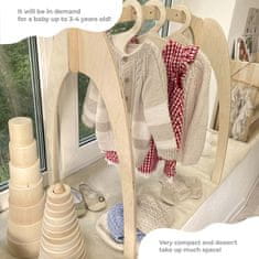 Ulanik Dětský dřevěný stojan na oblečení + 3 dětská ramínka