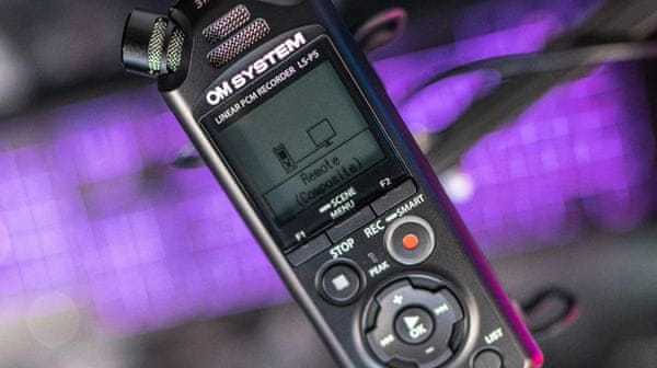  šikovný diktafón olympus ls p5 v malých rozmeroch na batérie skvelá kvalita nahraného zvuku široká škála funkcií 
